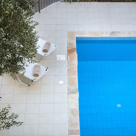 Isalos Apartment